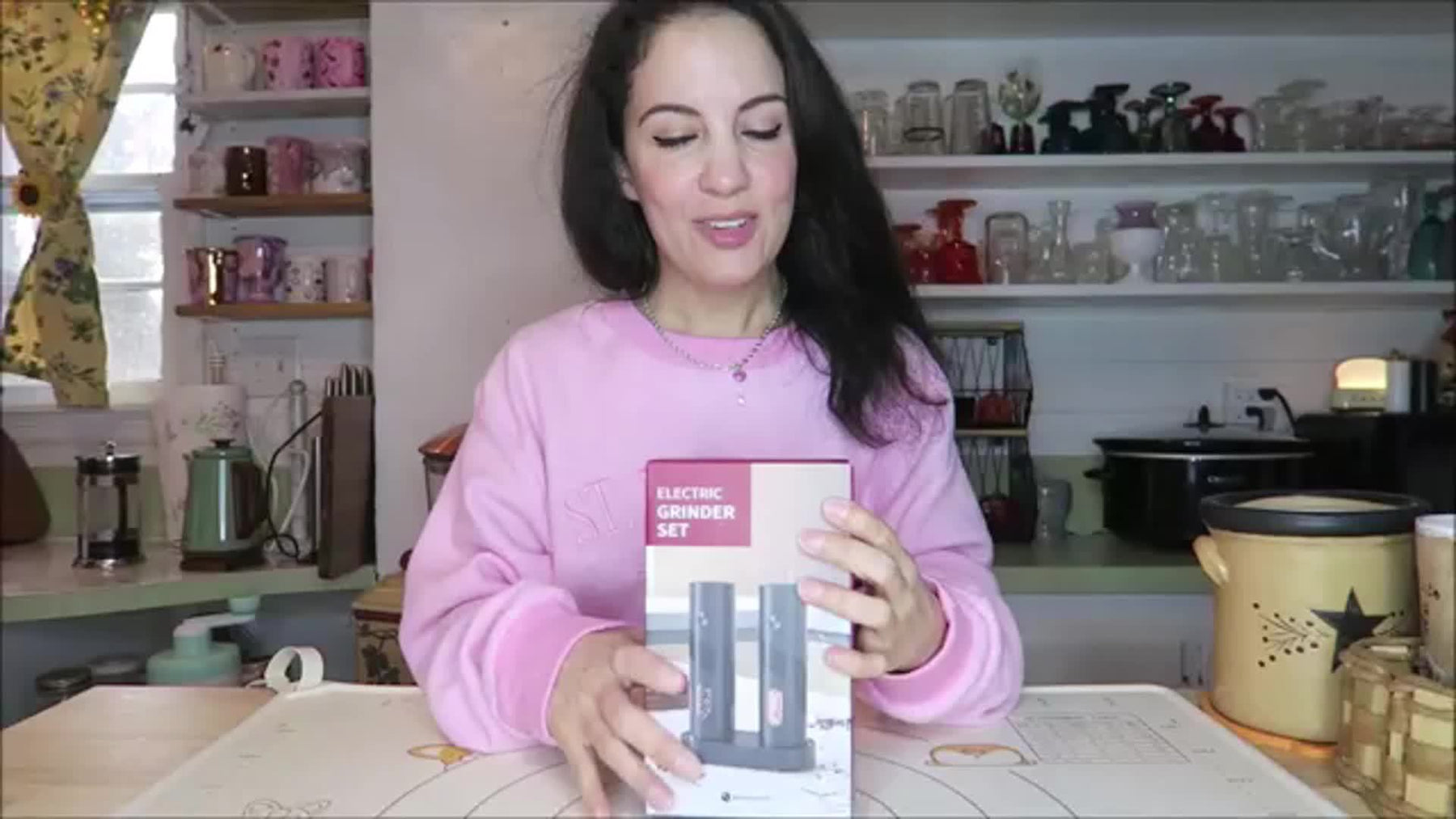 One-Pack and Two-Pack Electric Rechargeable Pepper Grinder Set with Top-Fill Automatic Grinder, Adjustable Coarseness, Large Capacity Easy Load, LED Light for Home Kitchen