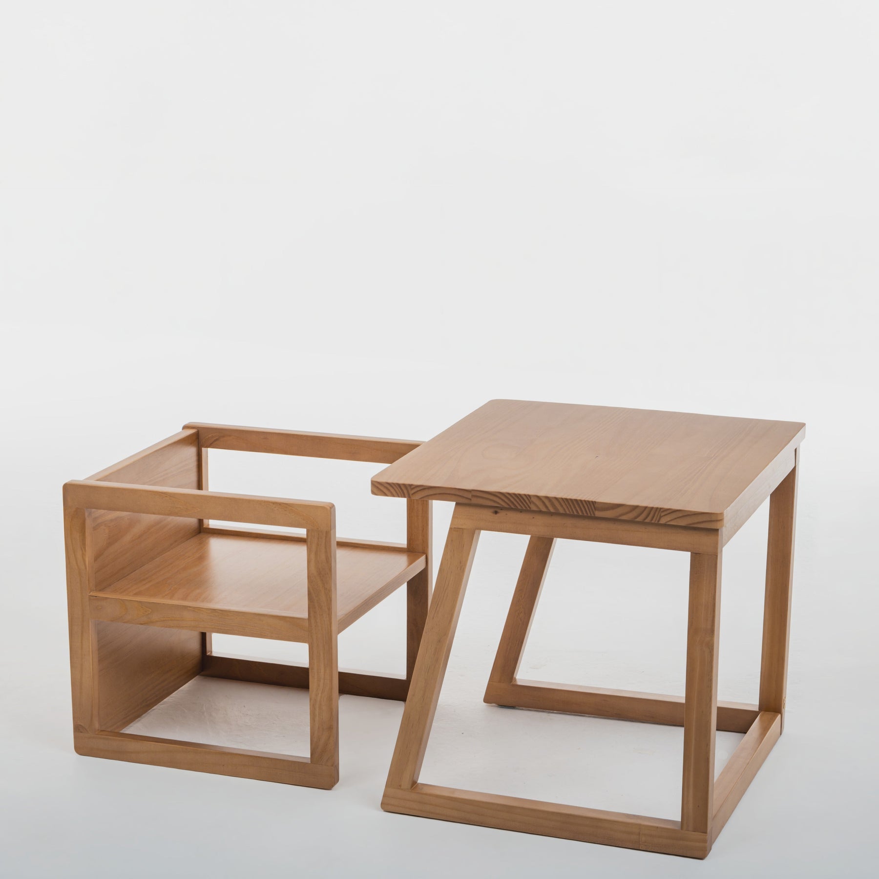 Kit Cubo (mesa + cadeira 3 em 1)